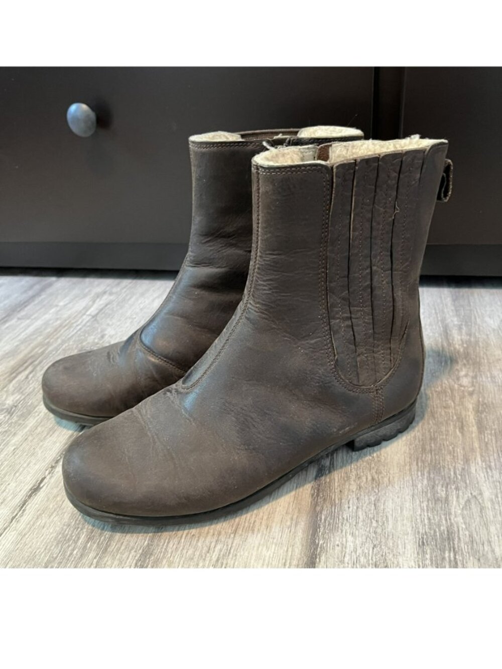SALE! UGG Ramos Brown Ankle Boots, Water Resistant Leather + Shearling, US 6.5